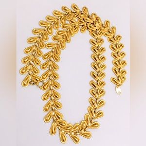 AWESOME Vintage Avon Gold Petal Link 60s 70s Necklace